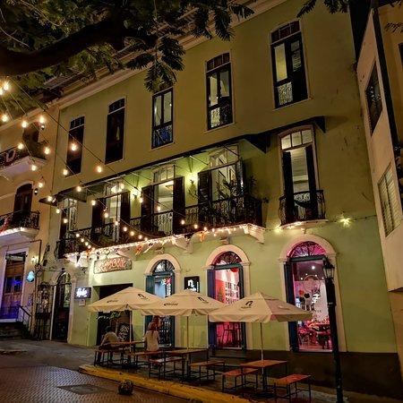 Nomada Eatery