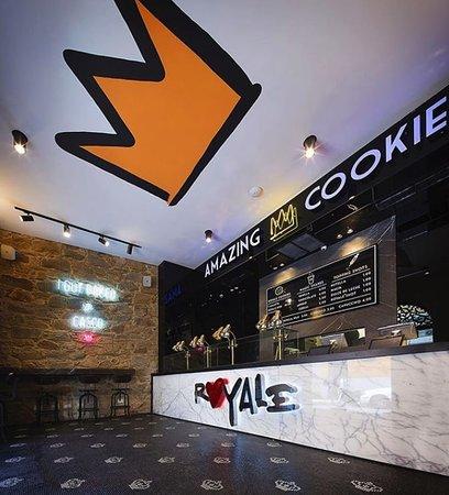 Royale Cookie Bar