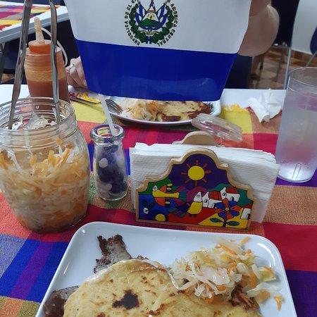 El Cipote Restaurante & pupuseria